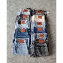 Men Straight Fit Jeans