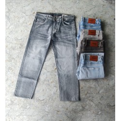 Men Straight Fit Jeans