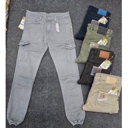 Men 6 Pocket Cargo Jeans