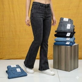 Women Flared High-Rise Jeans S125